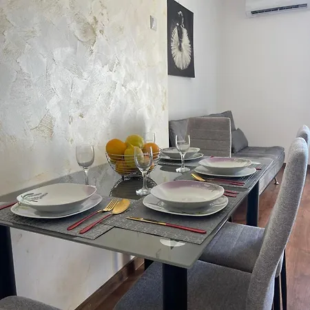 Apartment Plavi Val *
